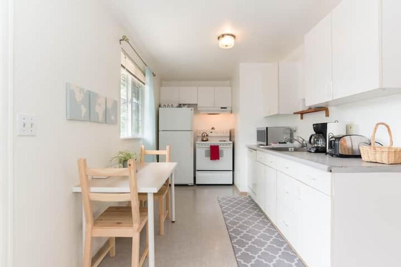 Unique, Convenient, Centrally Located Apartment Kent Eksteriør billede