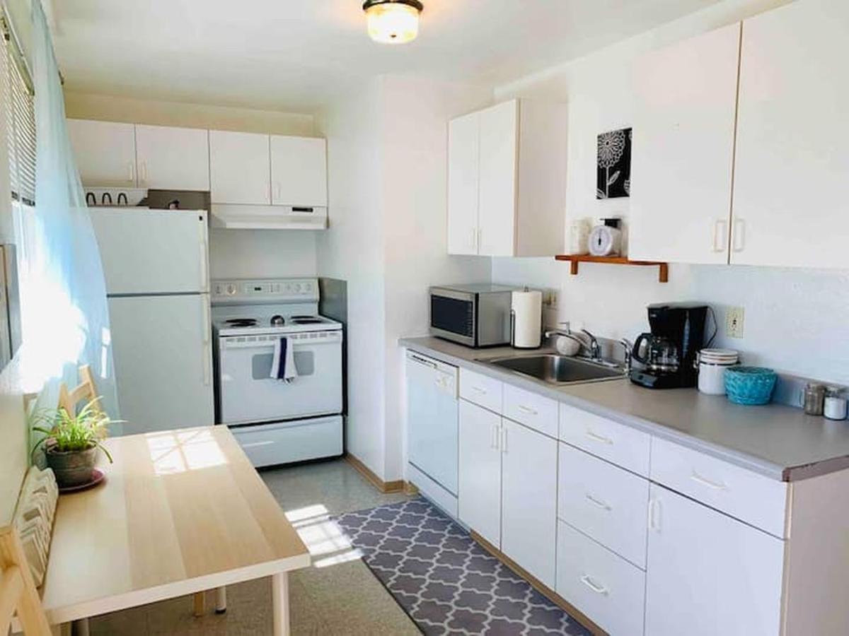 Unique, Convenient, Centrally Located Apartment Kent Eksteriør billede