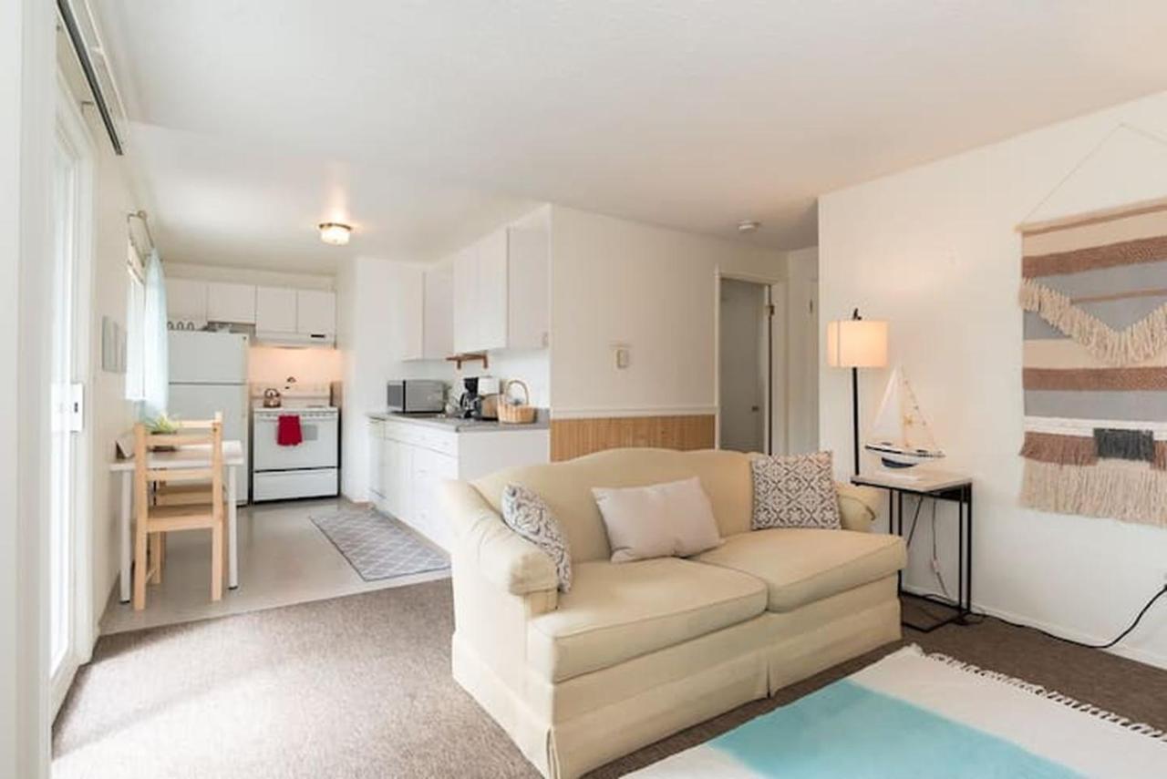 Unique, Convenient, Centrally Located Apartment Kent Eksteriør billede