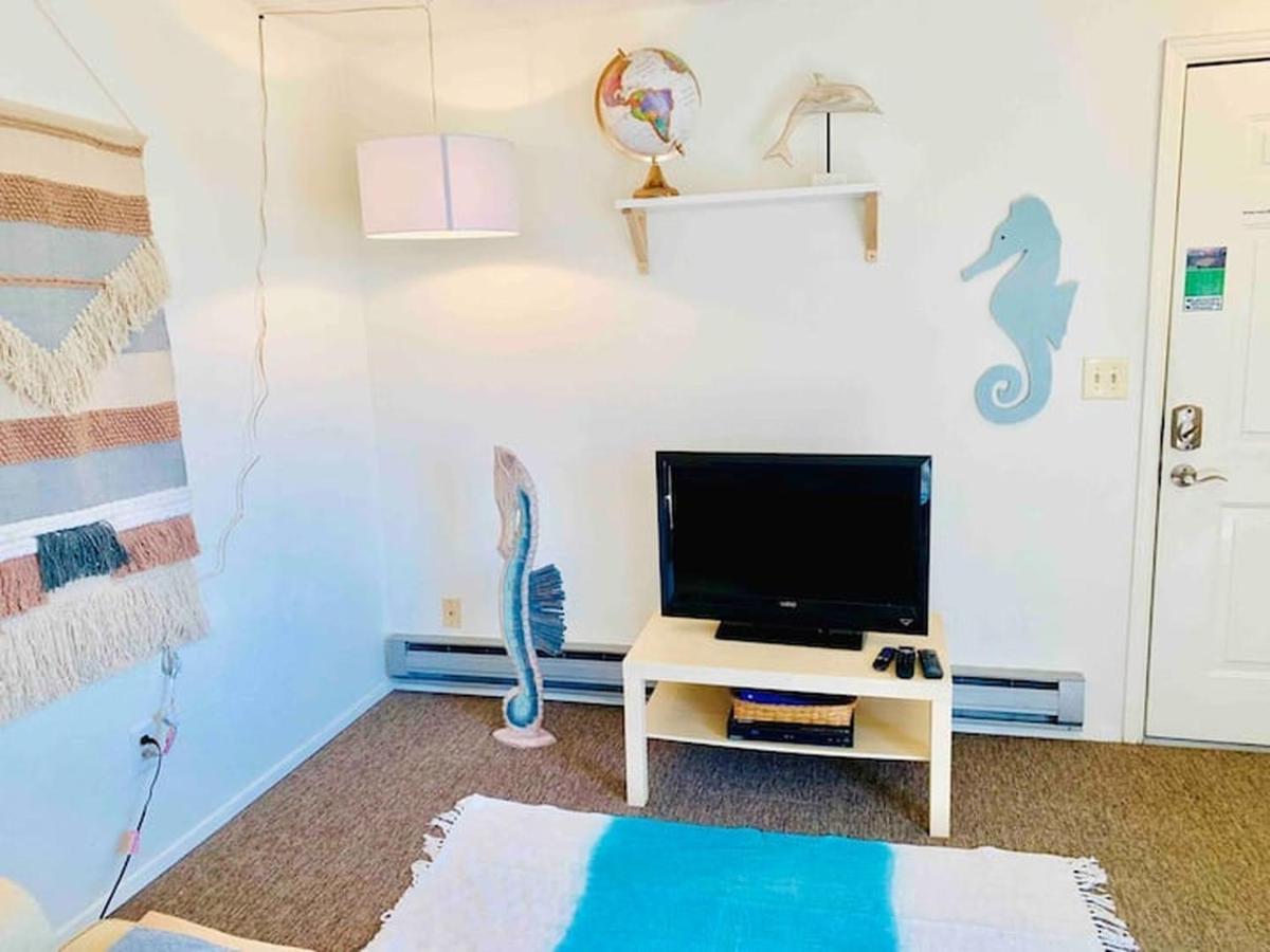 Unique, Convenient, Centrally Located Apartment Kent Eksteriør billede